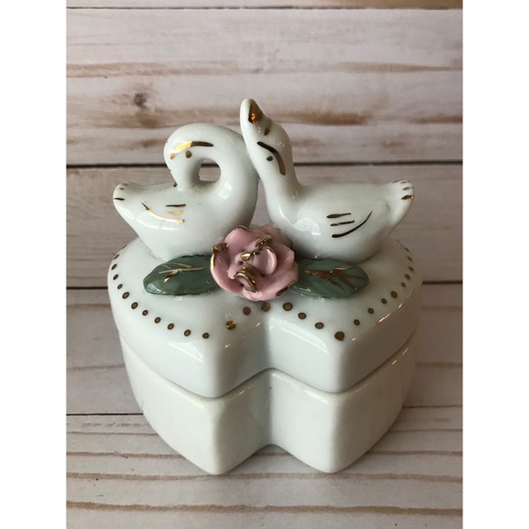 Vintage Heart Shaped Double Swan and Rose Trinket Box - Picture 5 of 5